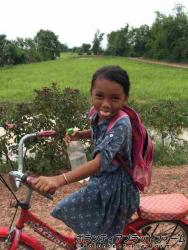 二年生、キムホーエ ぼらぷらカンボジア 教育ボランティア