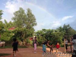 虹が出ていました！ ぼらぷらカンボジア 教育ボランティア