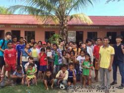 孤児院のみんなとʕ •́؈•̀ ₎ ぼらぷらカンボジア 教育ボランティア