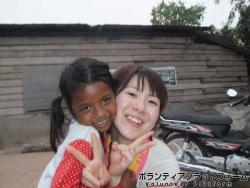 孤児院の女の子、すごく懐いてくれました。 ぼらぷらカンボジア スタディツアー