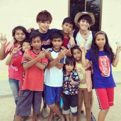 孤児院の子供たちと ぼらぷらカンボジア スタディツアー
