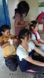 毎日髪の毛してくれる！笑 ぼらぷらカンボジア 教育ボランティア