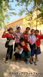 子供達と ぼらぷらカンボジア 教育ボランティア