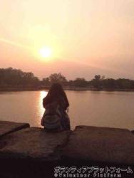 With Sunset at Angkor Wat ぼらぷらカンボジア スタディツアー