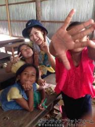 担当した3年生の子供と ぼらぷらカンボジア 教育ボランティア