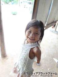 この子の笑顔は最高です。 ぼらぷらカンボジア スタディツアー