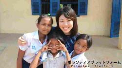 かわいい生徒たちと♪ ぼらぷらカンボジア 教育ボランティア