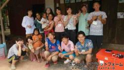 ステイ先の家族とメンバー ぼらぷらカンボジア 教育ボランティア