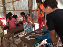 授業中のゲーム ぼらぷらカンボジア 教育ボランティア