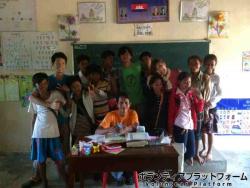 6年生記念撮影 ぼらぷらカンボジア 教育ボランティア
