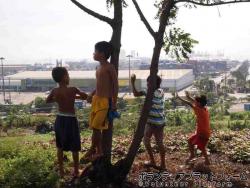 スモーキーマウンテンに住む子ども達 ぼらぷらフィリピン　スタディツアー　AE-2015.3.31