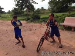 チームブルー ぼらぷらカンボジア 教育ボランティア