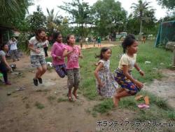 孤児院でなわとび！ ぼらぷらカンボジア スタディツアー