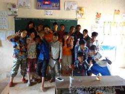 担当した６年生クラスの皆で。 ぼらぷらカンボジア 教育ボランティア