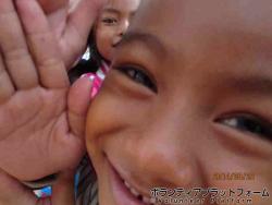 孤児院の子どもの笑顔(*^^*) ぼらぷらカンボジア スタディツアー