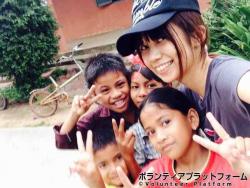 笑顔いっぱいの小学生☆ ぼらぷらカンボジア スタディツアー