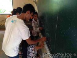 授業中(低学年) ぼらぷらカンボジア 教育ボランティア