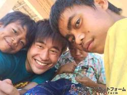 孤児院の子供たちはみんな人懐っこい ぼらぷらカンボジア スタディツアー