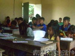 勉強中 ぼらぷらカンボジア 教育ボランティア