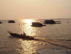 トンレサップ湖の夕陽感激！ ぼらぷらカンボジア スタディツアー
