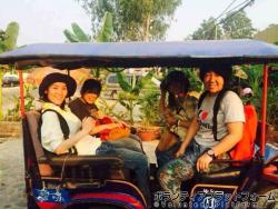 カンボジアのタクシートゥクトゥク！ ぼらぷらカンボジア スタディツアー