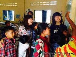 日本の歌を一緒に！ ぼらぷらカンボジア 教育ボランティア