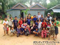孤児院の子たちと ぼらぷらカンボジア　青年海外協力隊スタディツアー