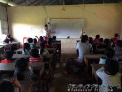 大きな声で発音してくれます ぼらぷらカンボジア 教育ボランティア