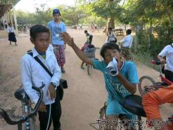 セイラーの下校シーン ぼらぷらカンボジア 教育ボランティア