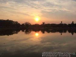 アンコール・ワットから眺める夕日 ぼらぷらカンボジア スタディツアー