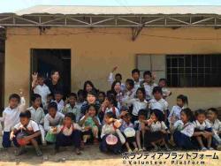 無邪気でかわいい一年生 ぼらぷらカンボジア 教育ボランティア