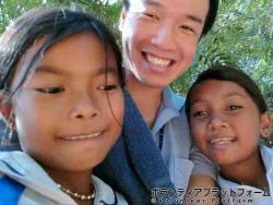 去年の授業担当していた子どもと ぼらぷらカンボジア 教育ボランティア