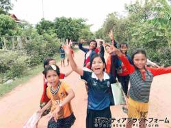 休日の水遊び ぼらぷらカンボジア 教育ボランティア