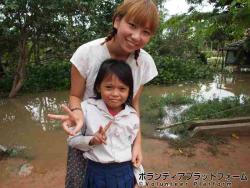 制服がかわいいです ぼらぷらカンボジア 教育ボランティア