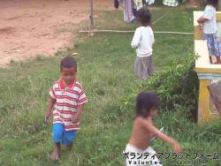 庭遊び ぼらぷらカンボジア 教育ボランティア