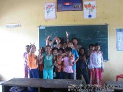 ６年生のクラス！帰るときはみんな握手をしてくれました！ ぼらぷらカンボジア 教育ボランティア