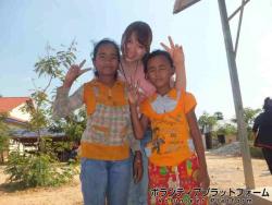 子どもたちと ぼらぷらカンボジア 教育ボランティア
