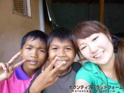 この2人は写真が大好きでした。笑 ぼらぷらカンボジア スタディツアー