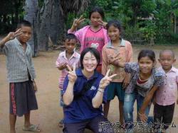 現地の子供たちと～ ぼらぷらカンボジア 教育ボランティア
