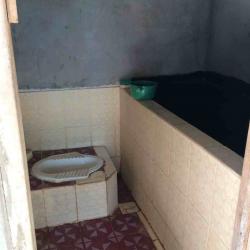 トイレと水浴び場 ぼらぷらカンボジア 教育ボランティア