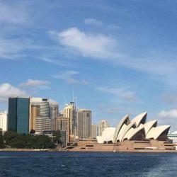 一人でフェリーに乗りシドニーに行きました。フェリーからオペラハウスが見えてとても良かったです！ ぼらぷらオーストラリア ボランティア